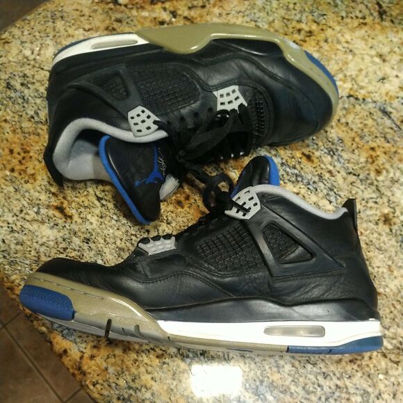 Size 8.5 - Jordan 4 Retro Motorsports Alternate 2017 Basketball Shoes main image 2